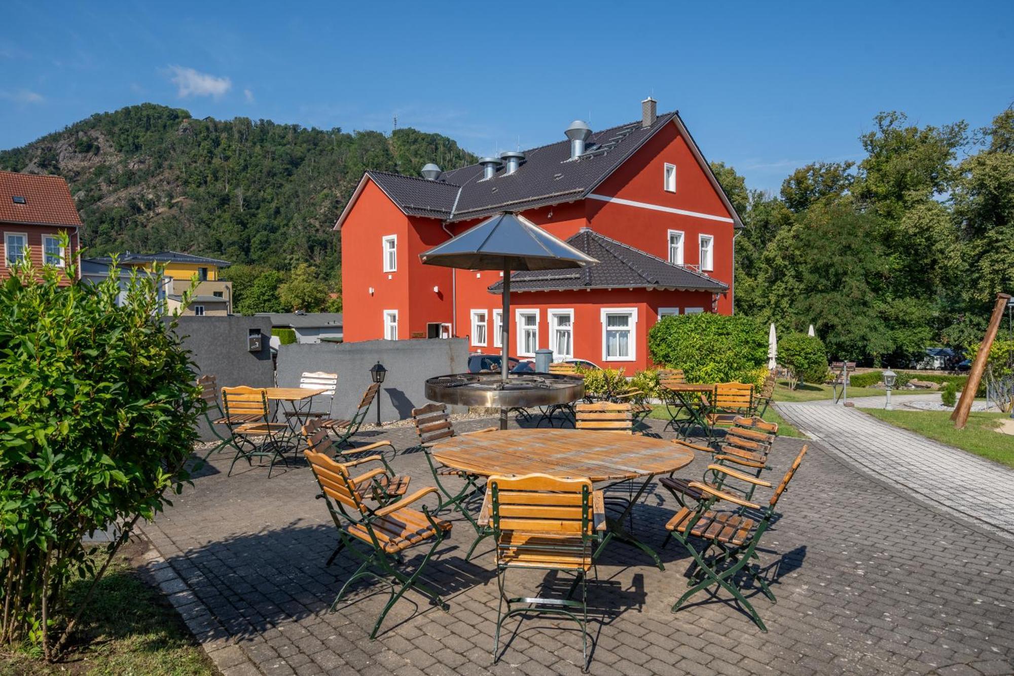 Hotelpark Bodetal Mit Ferienwohnungen 탈레 외부 사진